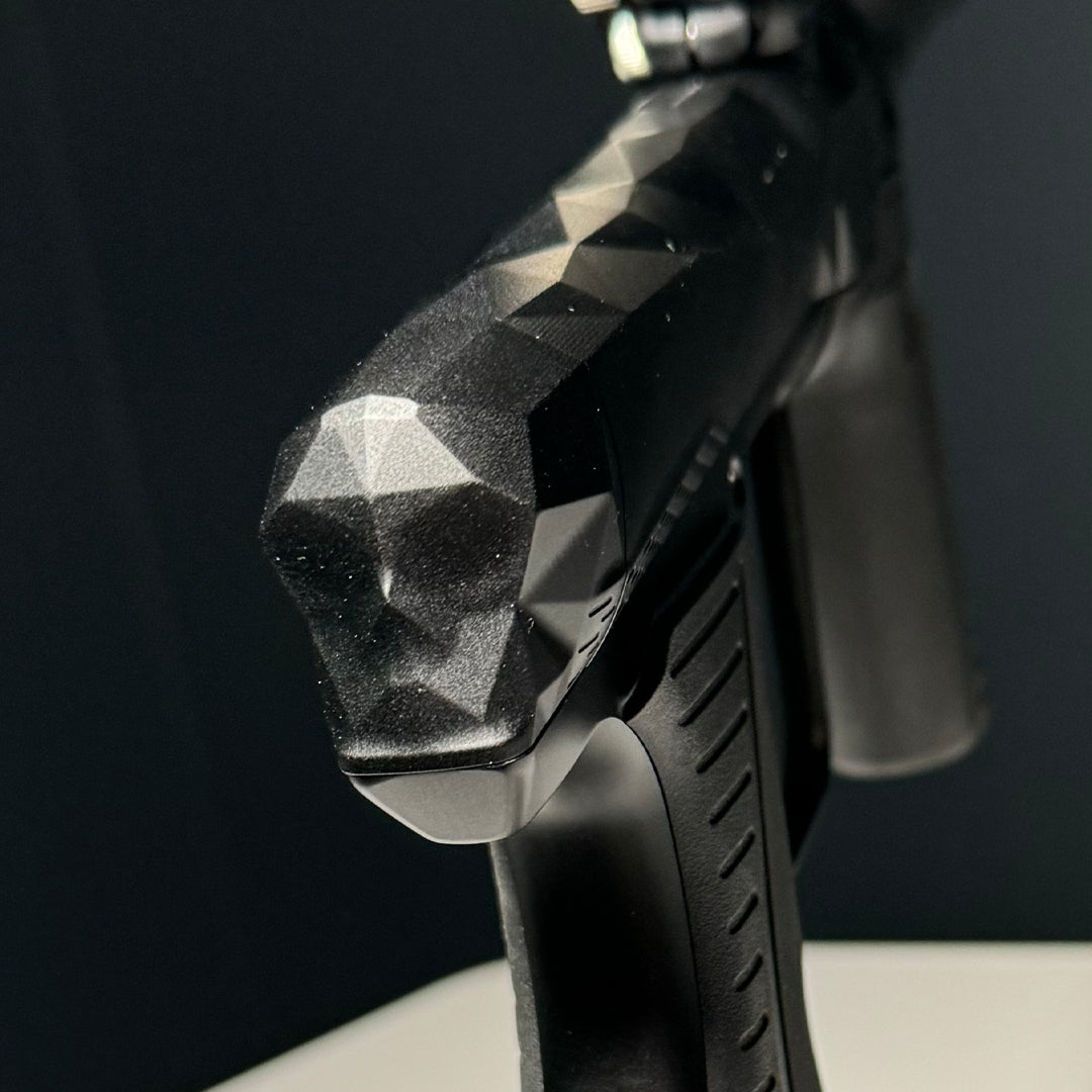 INFAMOUS DIAMOND SKULL 180R - BLACK BRUSH (1 OF 2)