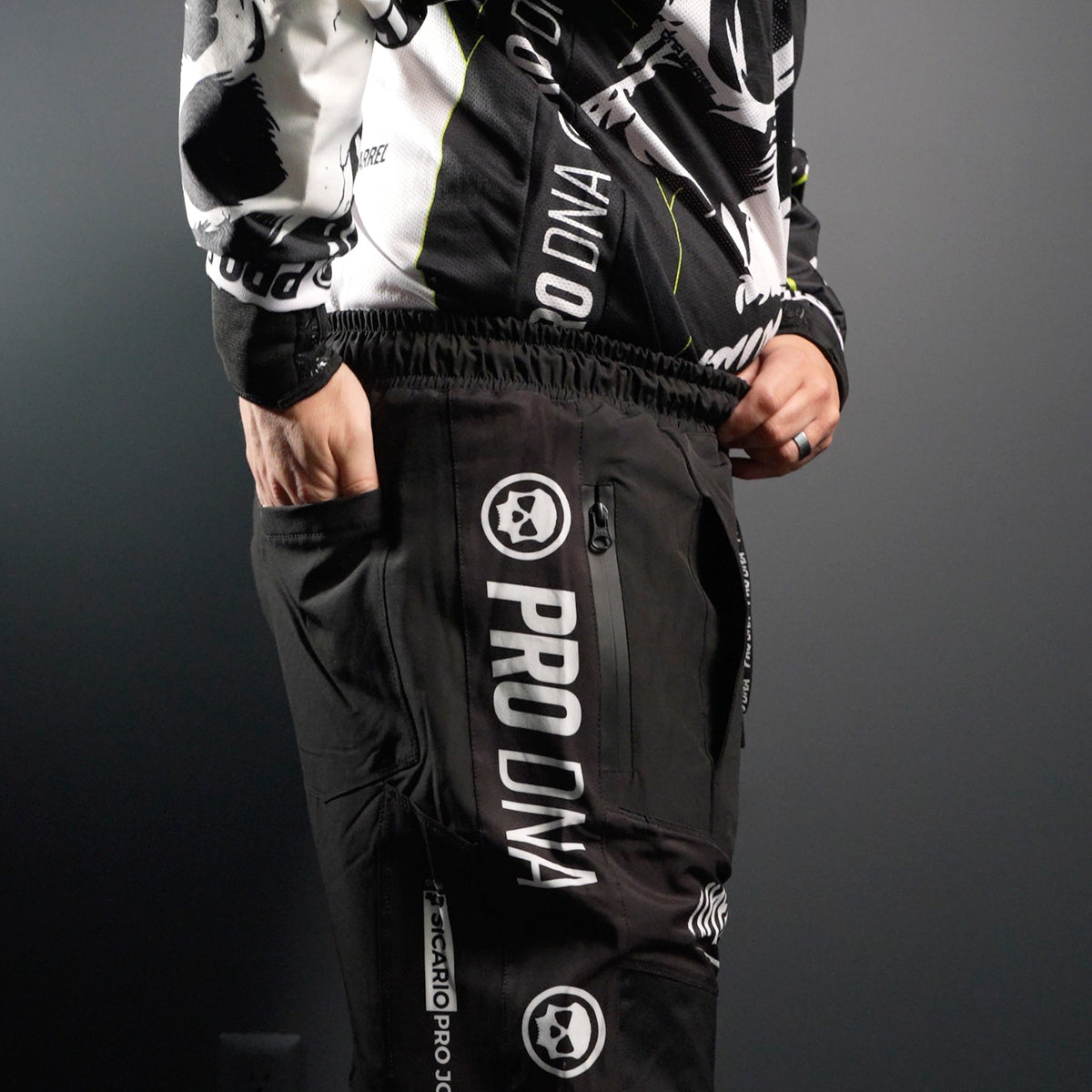 PRO DNA™ HYPERLIGHT PRO JOGGER