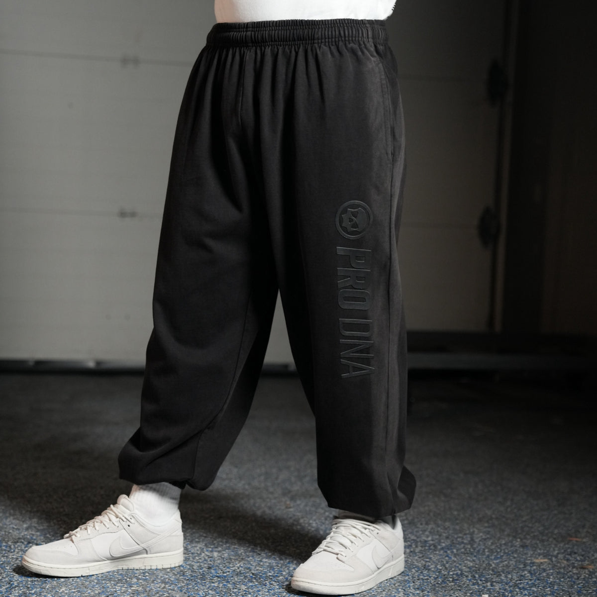 CORE JOGGER - BLACK WASH