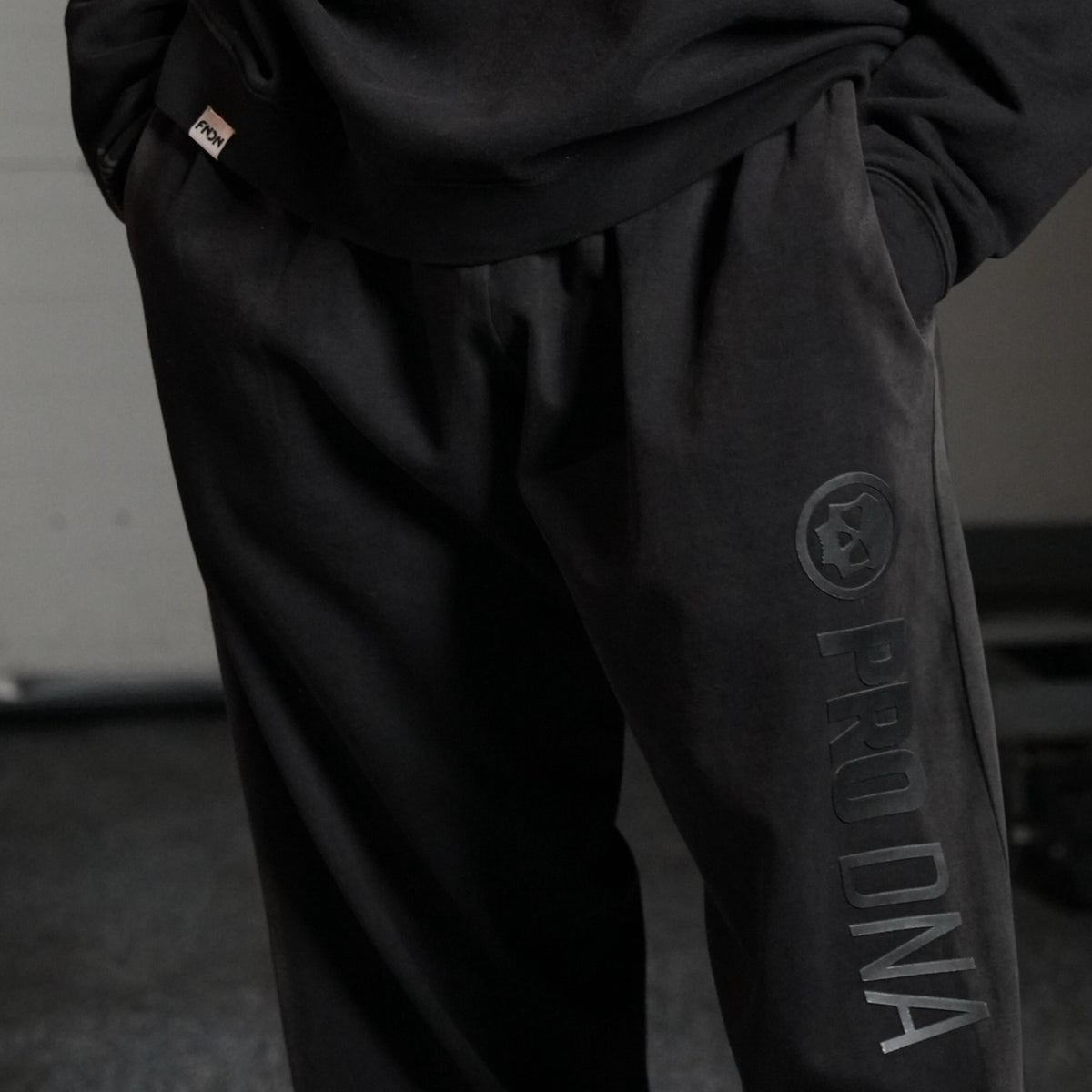 CORE JOGGER - BLACK WASH