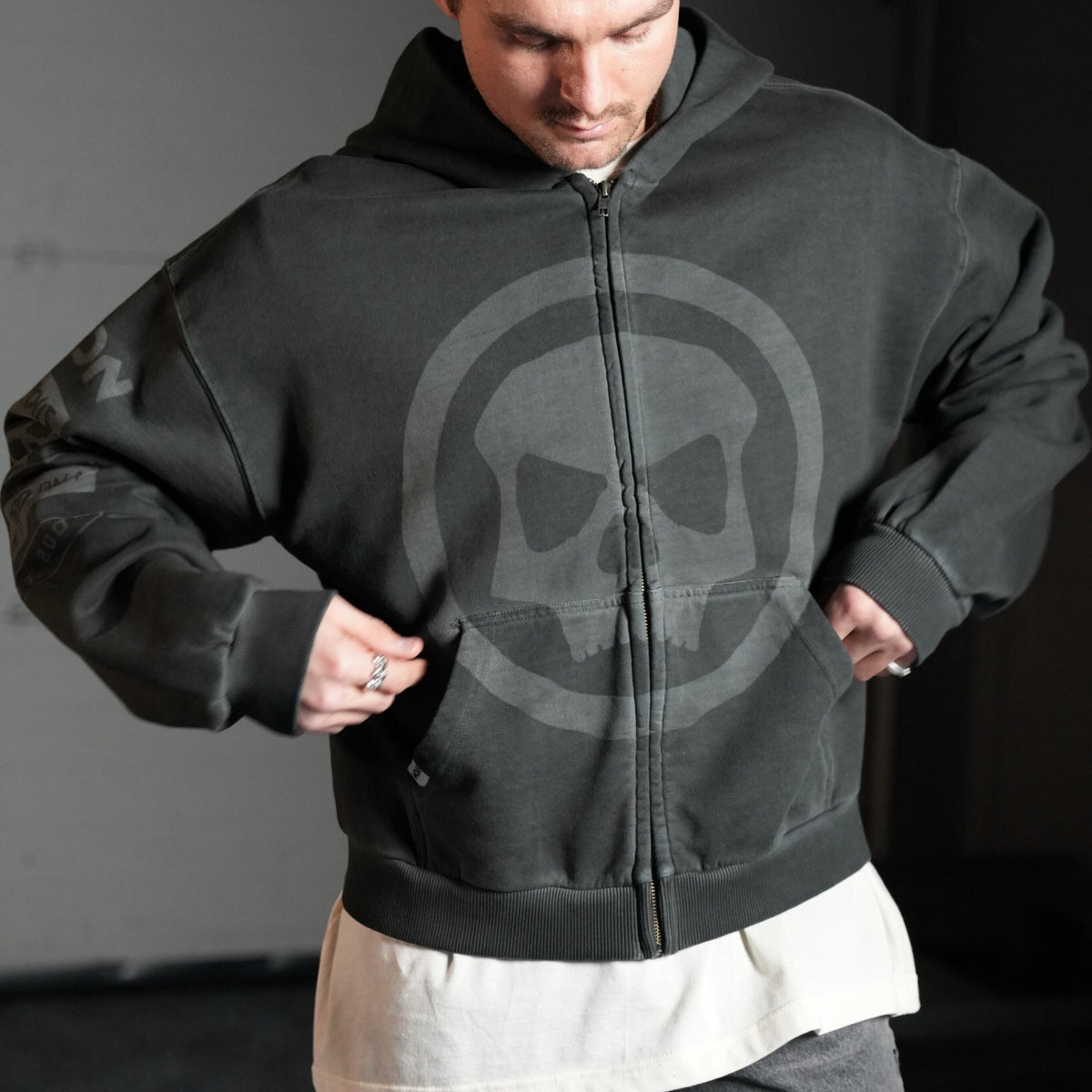 HERITAGE SKULL ZIP HOODIE - SAGE GREY WASH