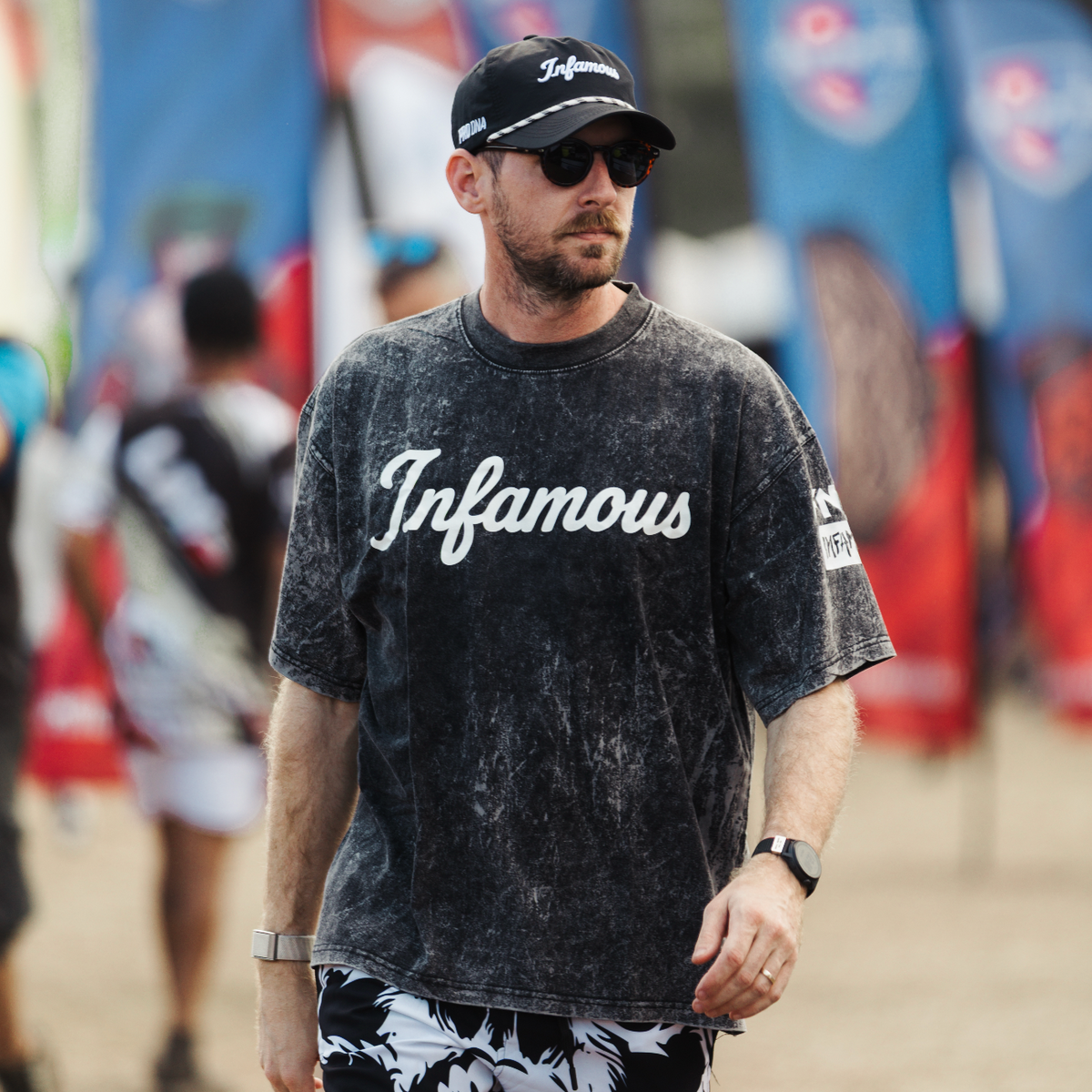 OVERSIZED T-SHIRT - INFAMOUS CURSIVE