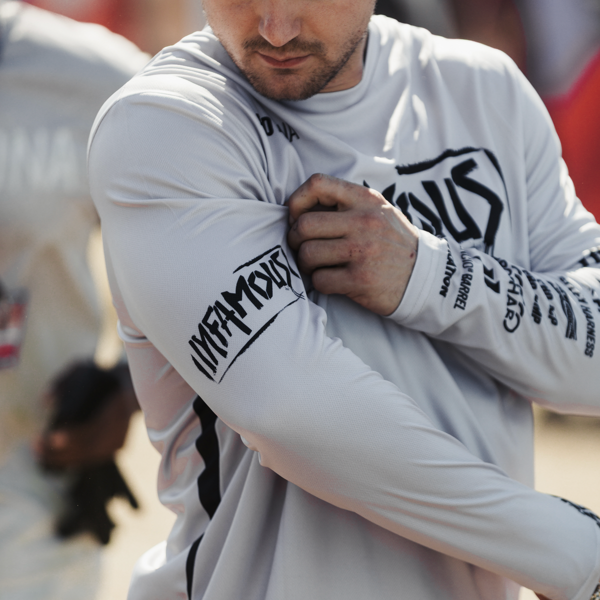 PERFORMANCE LONG SLEEVE - INFAMOUS TEAM WEAR (GREY)